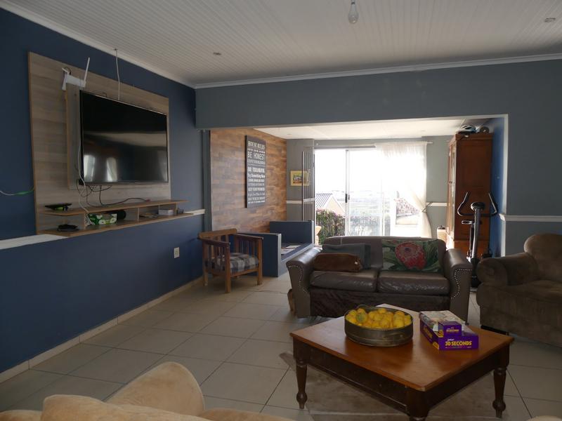 4 Bedroom Property for Sale in Sandy Point Western Cape